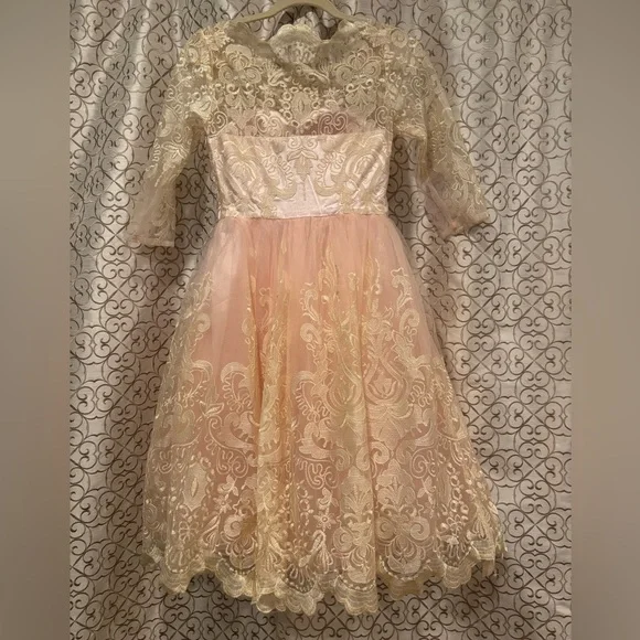 ChiChi London Lace Pink Dress - Picture 2 of 4